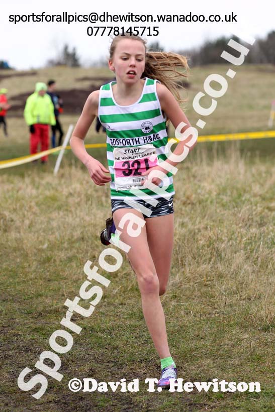 Girls under-13s Start Fitness NEHL, Wrekenton, Gateshead. Photo: David T. Hewitson/Sports for All Pics